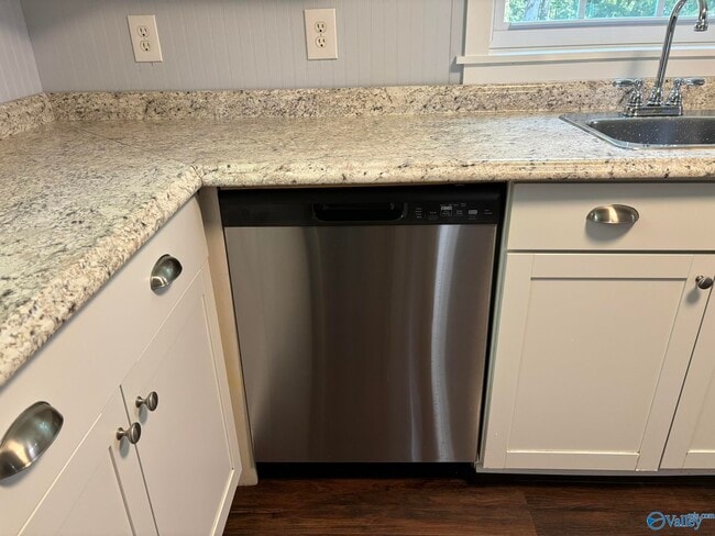 Building Photo - 14286 Williams Rd