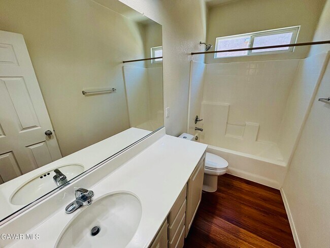 Building Photo - 5806 W Ave K-3