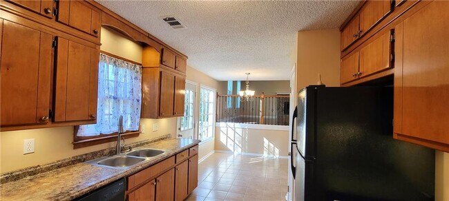 Building Photo - 200 Wayside Dr