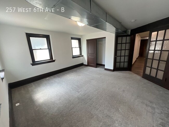 Building Photo - 257 W 6th Ave