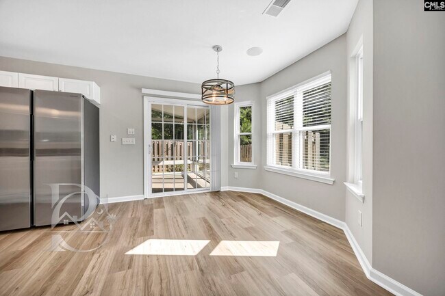 Building Photo - 1039 Glencroft Dr