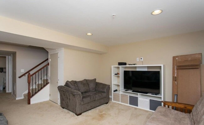 Building Photo - 2515 Baileys Pond Rd