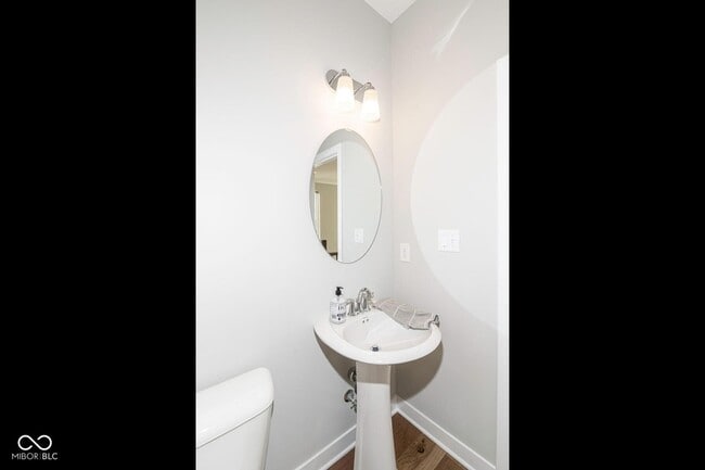 Building Photo - 8238 Bostic Dr