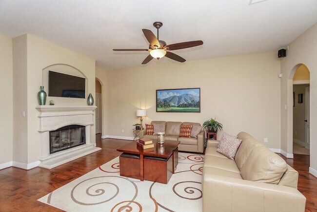 Building Photo - 6115 Sawland Dr