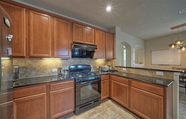 Building Photo - 8809 White Ibis Dr