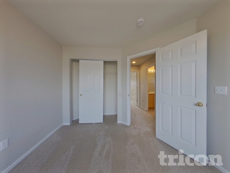 Building Photo - 16116 E Wigeon Pl