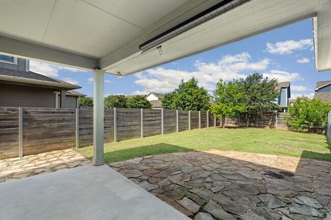 Building Photo - 8712 Slater Dr
