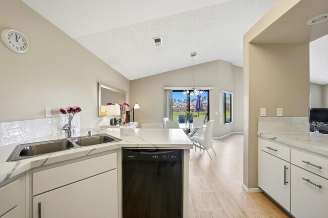 Building Photo - 42402 Sand Dune Dr