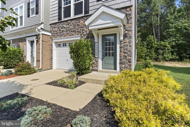 Building Photo - 44042 Eucalyptus Way