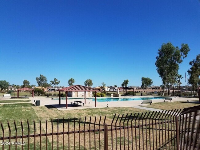 Building Photo - 10430 E Verbina Ln
