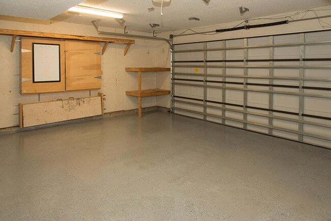 Building Photo - 1066 Windmill Dr