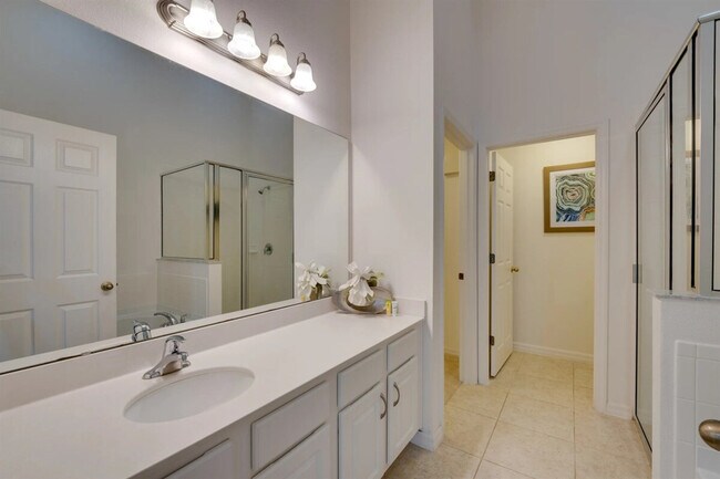 Building Photo - 610 Orange Cosmos Blvd