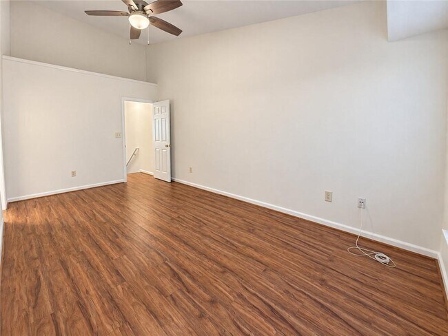 Building Photo - 1503 Cove Creek Cir