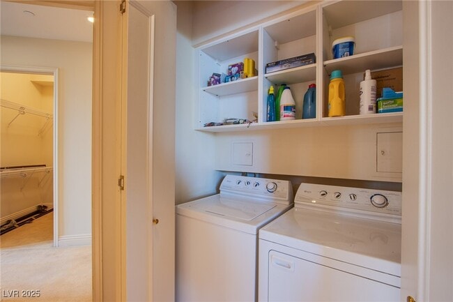 Building Photo - 2857 Paradise Rd