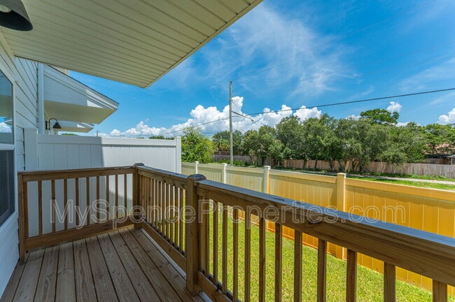 Building Photo - 5 Renea Cv