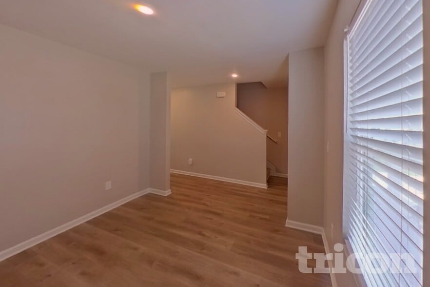 Building Photo - 542 Springtime Ln