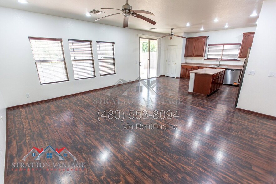 Building Photo - 21113 E Stonecrest Dr