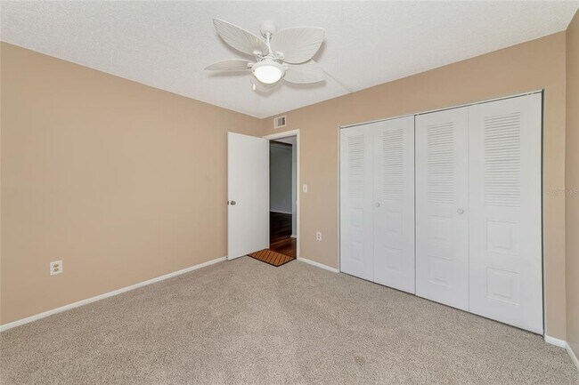 Building Photo - 425 30th Ave W