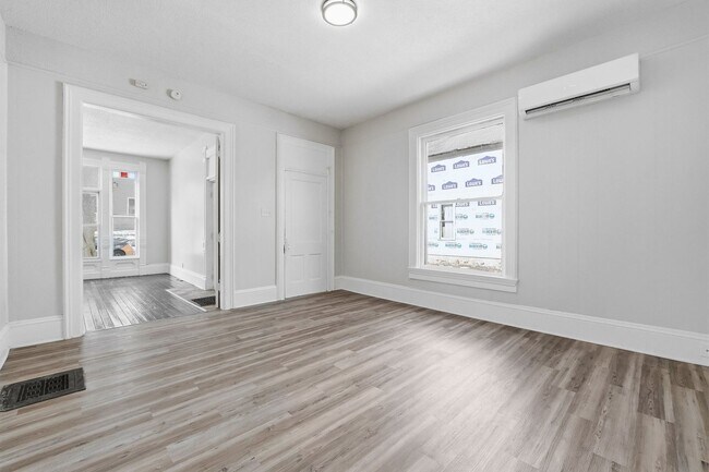 Building Photo - Fox Property Services