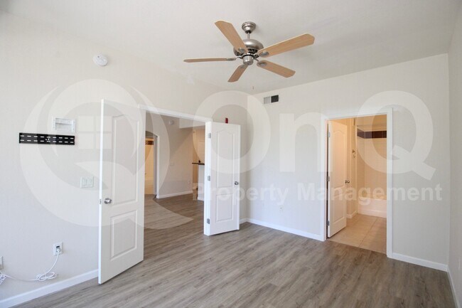 Building Photo - 6900 E Princess Dr