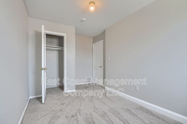 Building Photo - 2230 Coralthorn Rd