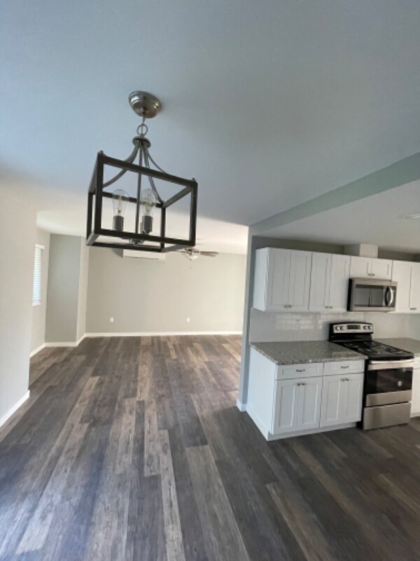 Building Photo - 1114 S Silver St