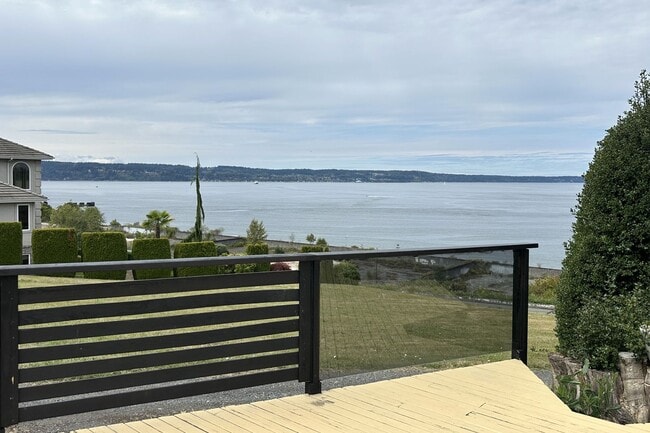 Building Photo - Amazing custom log home with breathtaking ...