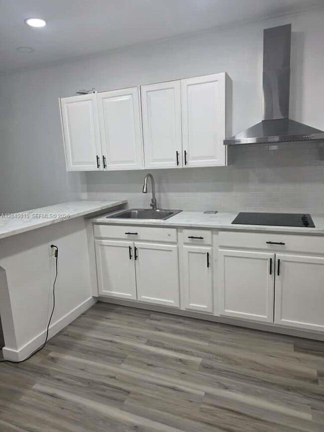 Building Photo - 23 Miami Gardens Rd