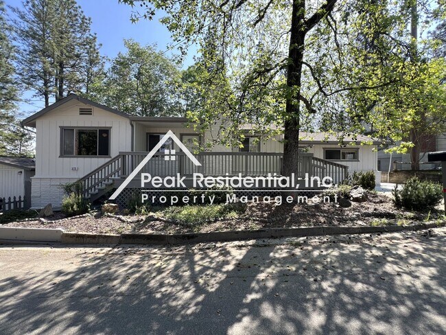 Primary Photo - Wonderful 4bd/3ba Home-Must See!