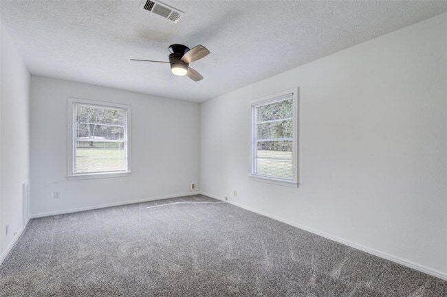Building Photo - 17445 Pine Lake Rd
