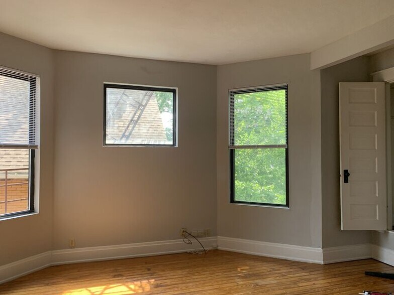 Building Photo - 287 McCormick Plz