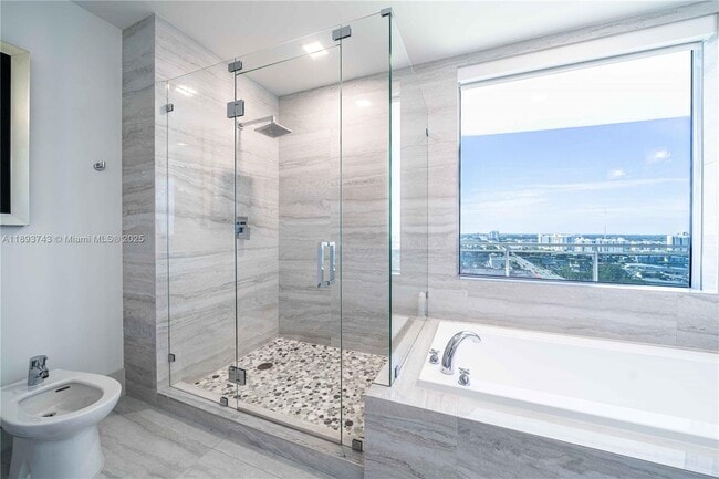 Building Photo - 7901 Hispanola Ave