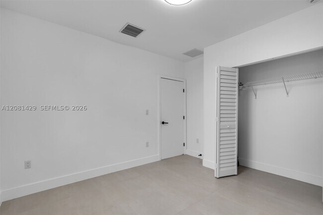 Building Photo - 6500 NW 21st Ave
