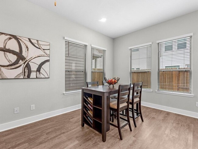 Building Photo - 4420 Ibiza Ln