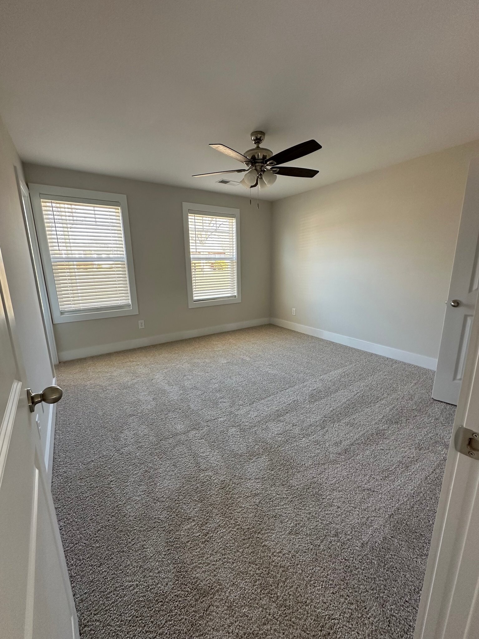 Building Photo - 802 Union St