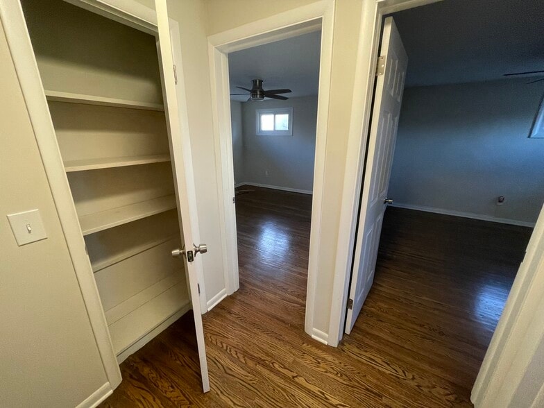 Bed rooms - 87 Shalimar Dr