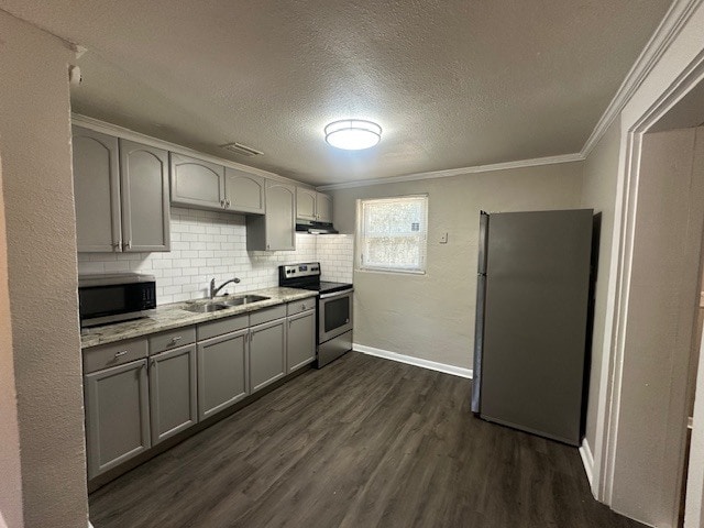 Building Photo - 3 Bedroom Single-Family Home