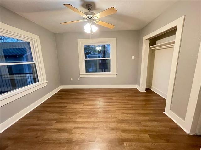 Building Photo - 215 N Carter St