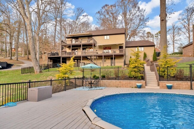 Building Photo - 1035 Panther Creek Rd