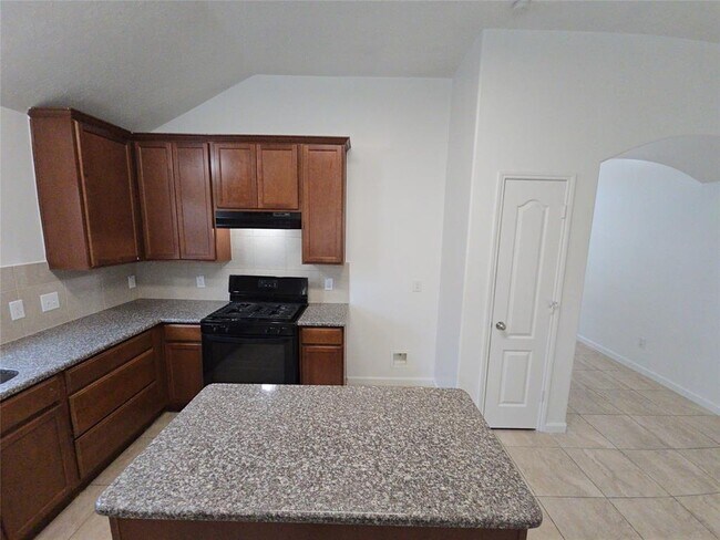 Building Photo - 1306 Squire Dr