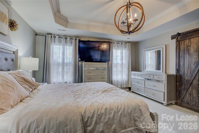 Building Photo - 1731 Evergreen Dr