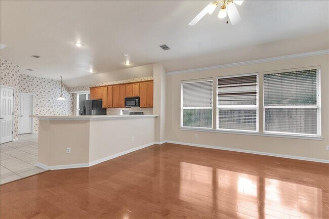 Building Photo - 9237 La Siesta Bend