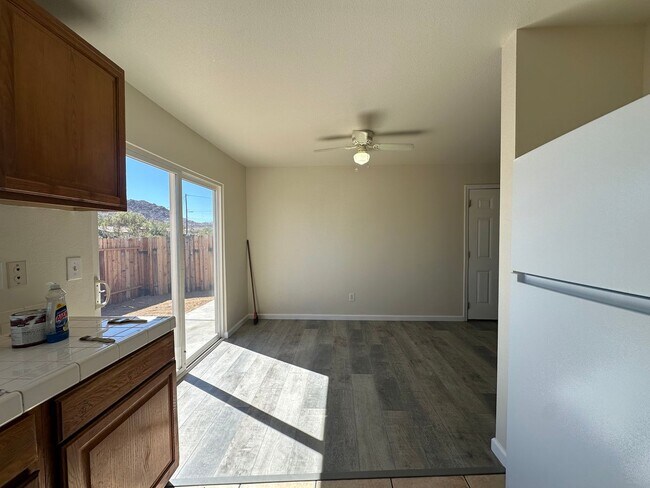 Building Photo - 61859 Desert Air Rd