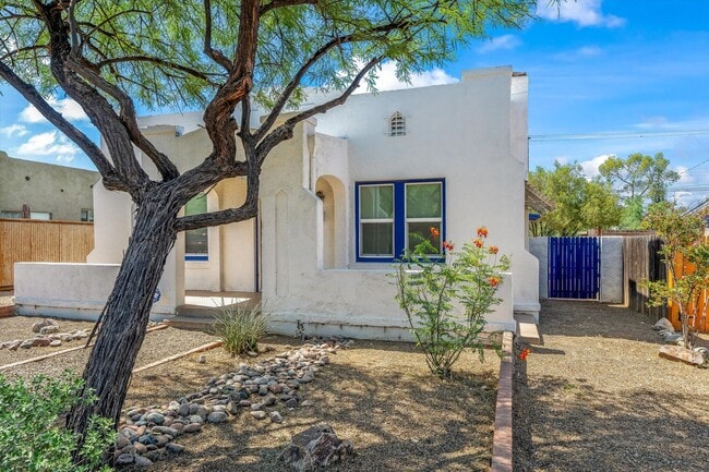 Building Photo - Pre- Lease August 2026 - UA Bungalow