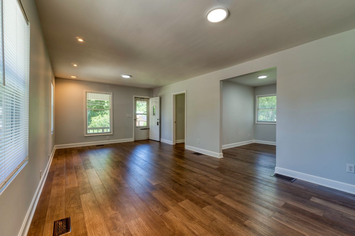 Building Photo - 8241 Riley St