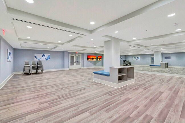 Building Photo - 6100 Waldwick Cir