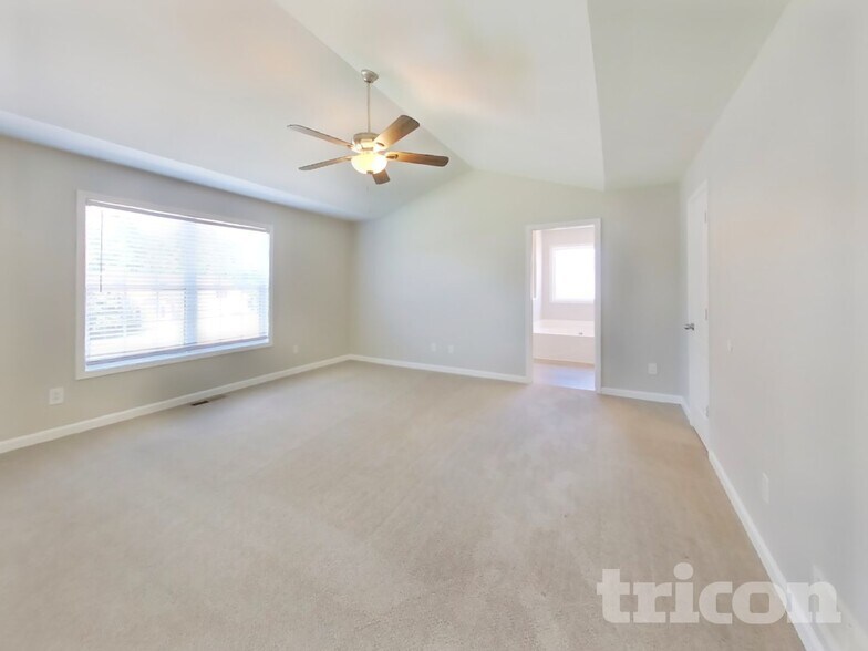 Building Photo - 38 Stonemont Ct