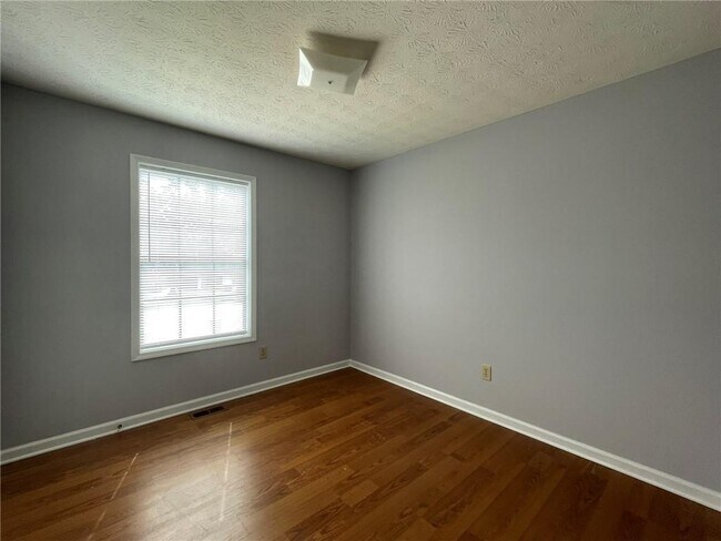 Building Photo - 5721 Glenn Hollow Ct