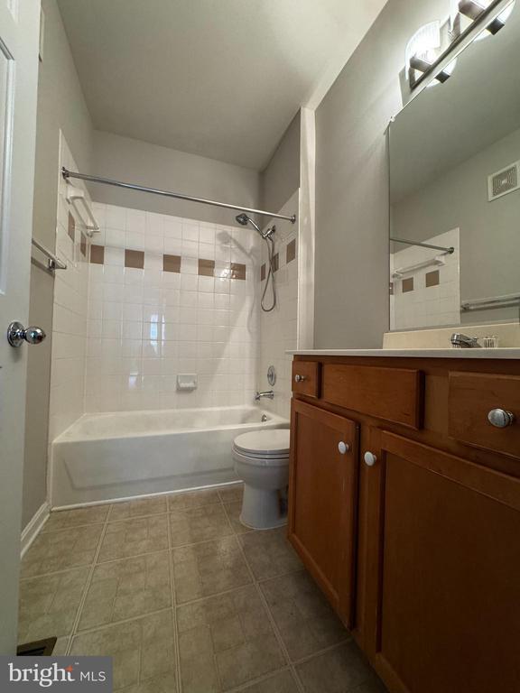 Building Photo - 5136 Brittney Elyse Cir