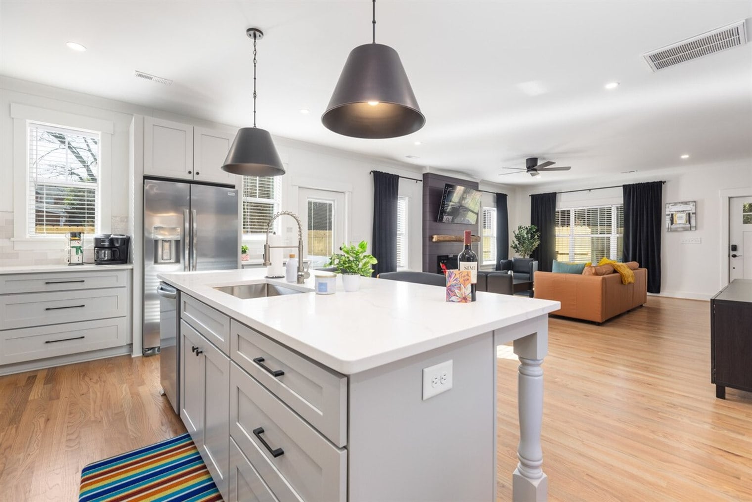 Building Photo - 806 Colorado Ave